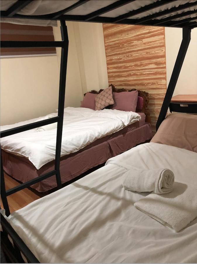Anicia Guesthouse Rooms Paranaque City Exterior foto